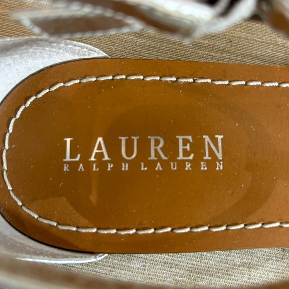 LAUREN RALPH LAUREN Sz  9.5B Silver Strappy Flats Sandals - Picture 6 of 9